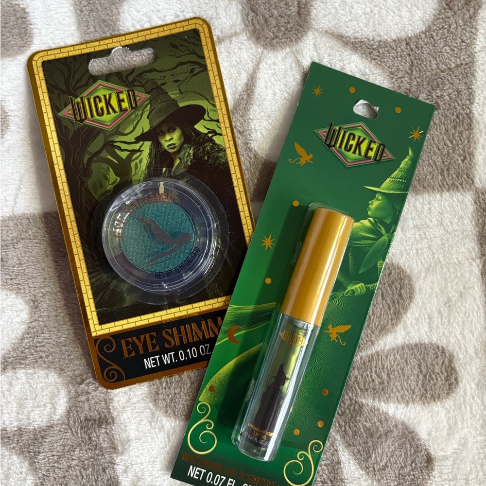 4/$12 - Universal Wicked Elphaba Green Makeup Duo